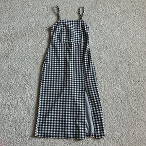 Zara - Checkered Midi dress